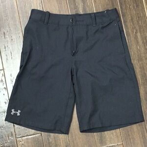Under Armour Black Athletic Shorts Size M